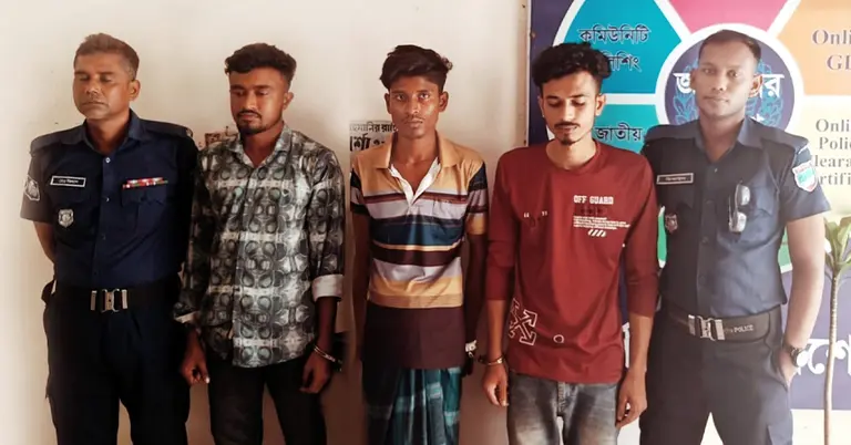 গ্রেপ্তার হওয়া তিনজন